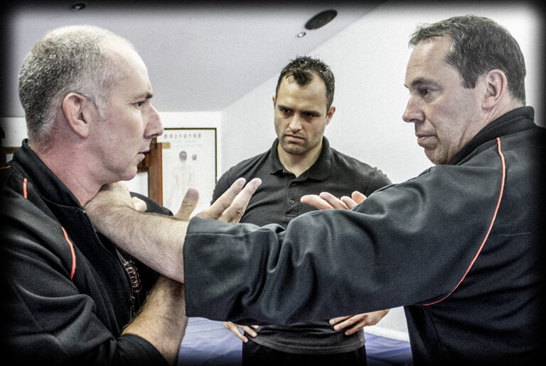 James Sinclair uses the Taan Sau and combines with a chop to the throat in Wing Chun Chi Sau training