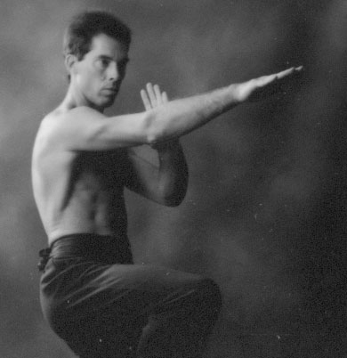 Bit Tze performed by Master James Sinclair of the UK Wing Chun Kung Fu Assoc.