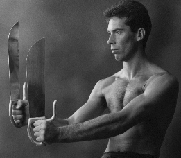James Sinclar founder and Chief Instructor of the prestigious UK Wing Chun Kung Fu Assoc. demonstrating the bart Chaam Do or Eight Cutting Knives.