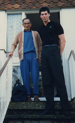 James Sinclair & Grandmaster Ip Chun 1987, The grandmaster would stay at James' home as a guest. They would arise early and train together before others even awoke.