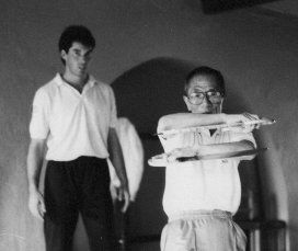 Grandmaster Ip Chun runs through Bart Cham Do Form in Manchester in 1987 after James formally completed Art. James had also just had a challenge fight with another Wing Chun Master which was very bloody for his opponent and Grandmaster Ip Chun continued to teach James knowing it was not James fault that the person challenged him.